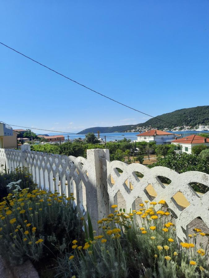 Marovito Apartment Supetarska Draga Luaran gambar