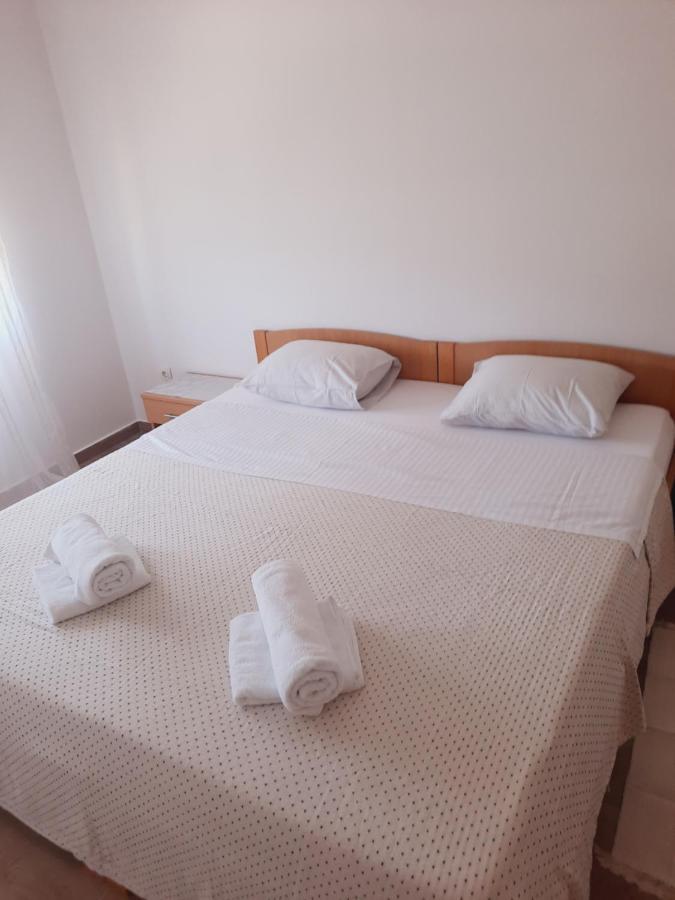 Marovito Apartment Supetarska Draga Luaran gambar
