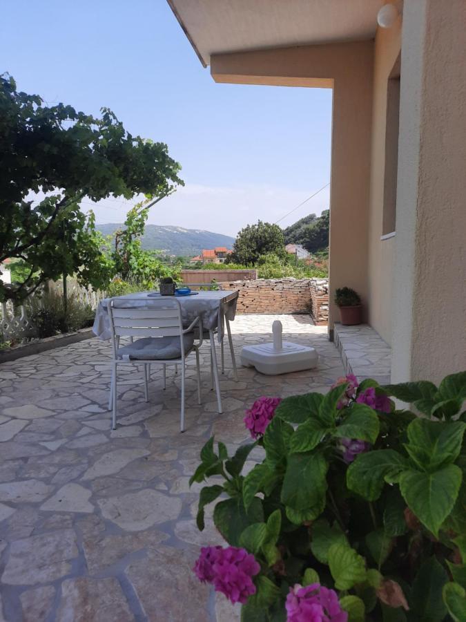 Marovito Apartment Supetarska Draga Luaran gambar