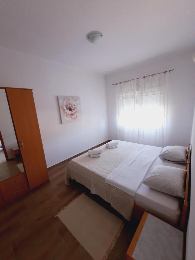 Marovito Apartment Supetarska Draga Luaran gambar