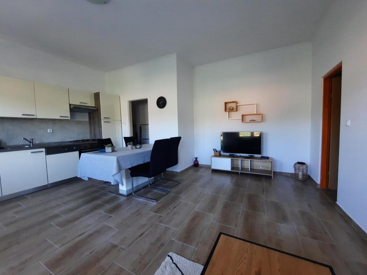 Marovito Apartment Supetarska Draga Luaran gambar