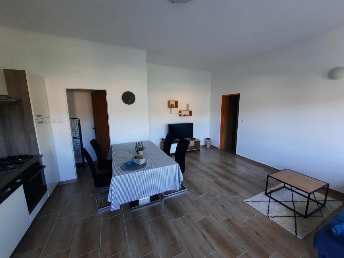 Marovito Apartment Supetarska Draga Luaran gambar